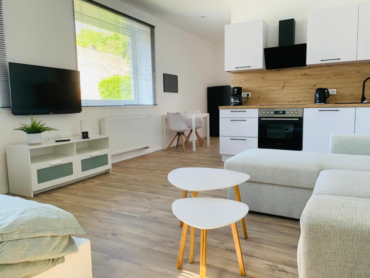 Feddersen Living Kernsanierte Ferienwohnungen - Gemuetlich - Netflix - Voll Ausgestattet - Zentral Brunsbuttel Exterior foto