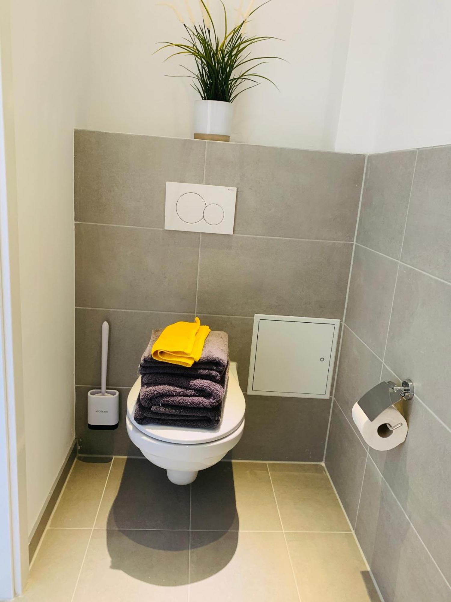 Feddersen Living Kernsanierte Ferienwohnungen - Gemuetlich - Netflix - Voll Ausgestattet - Zentral Brunsbuttel Quarto foto